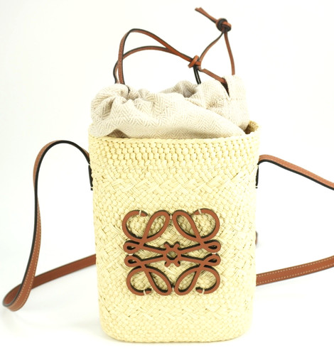 Loewe paula ibiza 850 - ibiza, $850